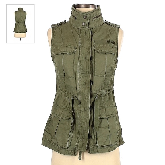 A&F 1892 Green Utility Vest - Picture 2 of 7